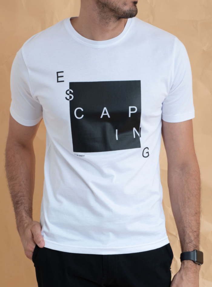 ΜΠΛΟΥΖΑ ESCAPING