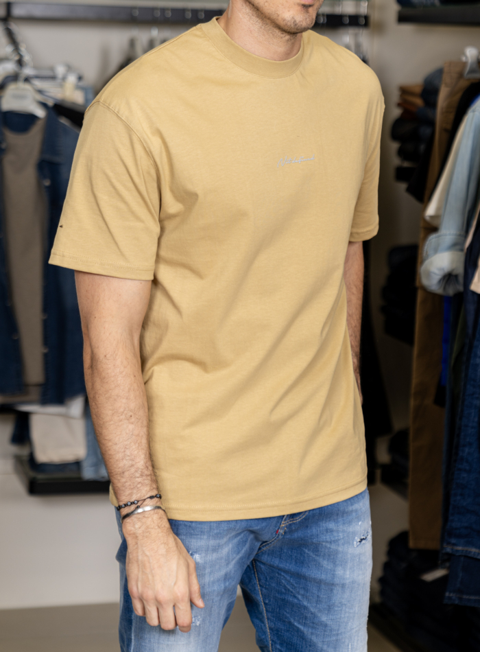 T-SHIRT NOT DEFINED