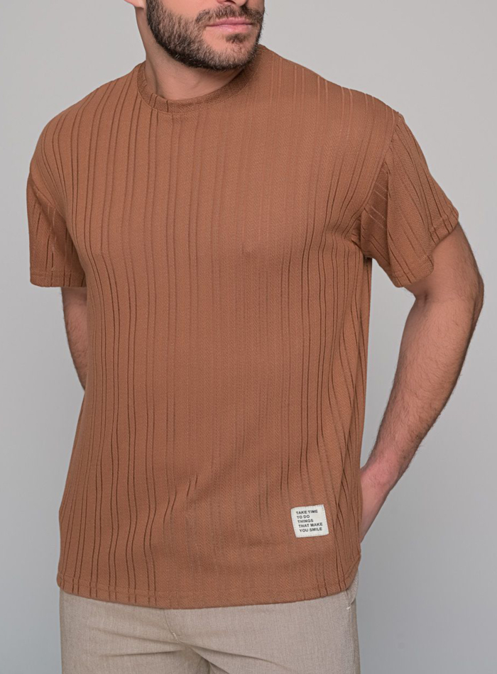 T-SHIRT RESORT